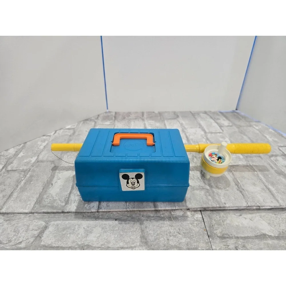 Vintage‎ Mattel Disney Mickey Mouse Fishing Pole Rod Tackle Box Cheese Worm Fish